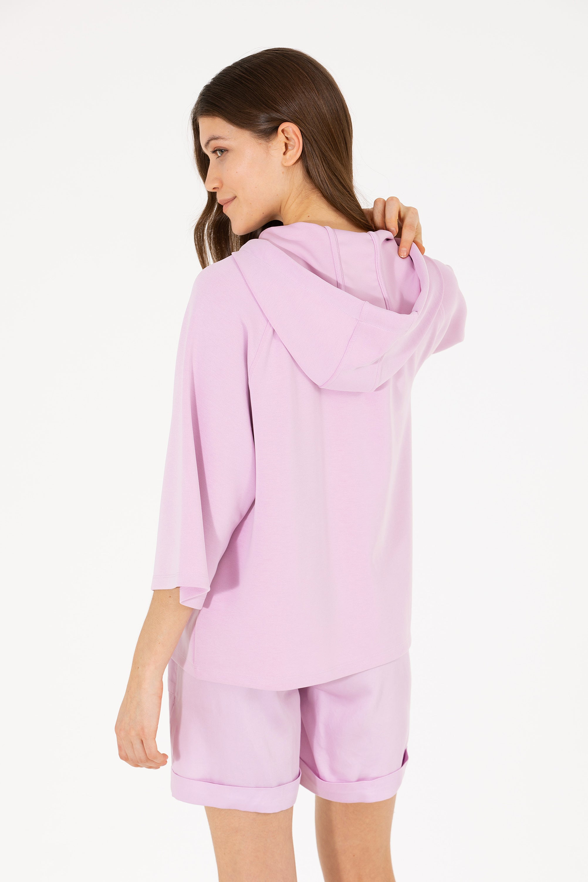 Hoodie i lirshëm me mëngë të gjera