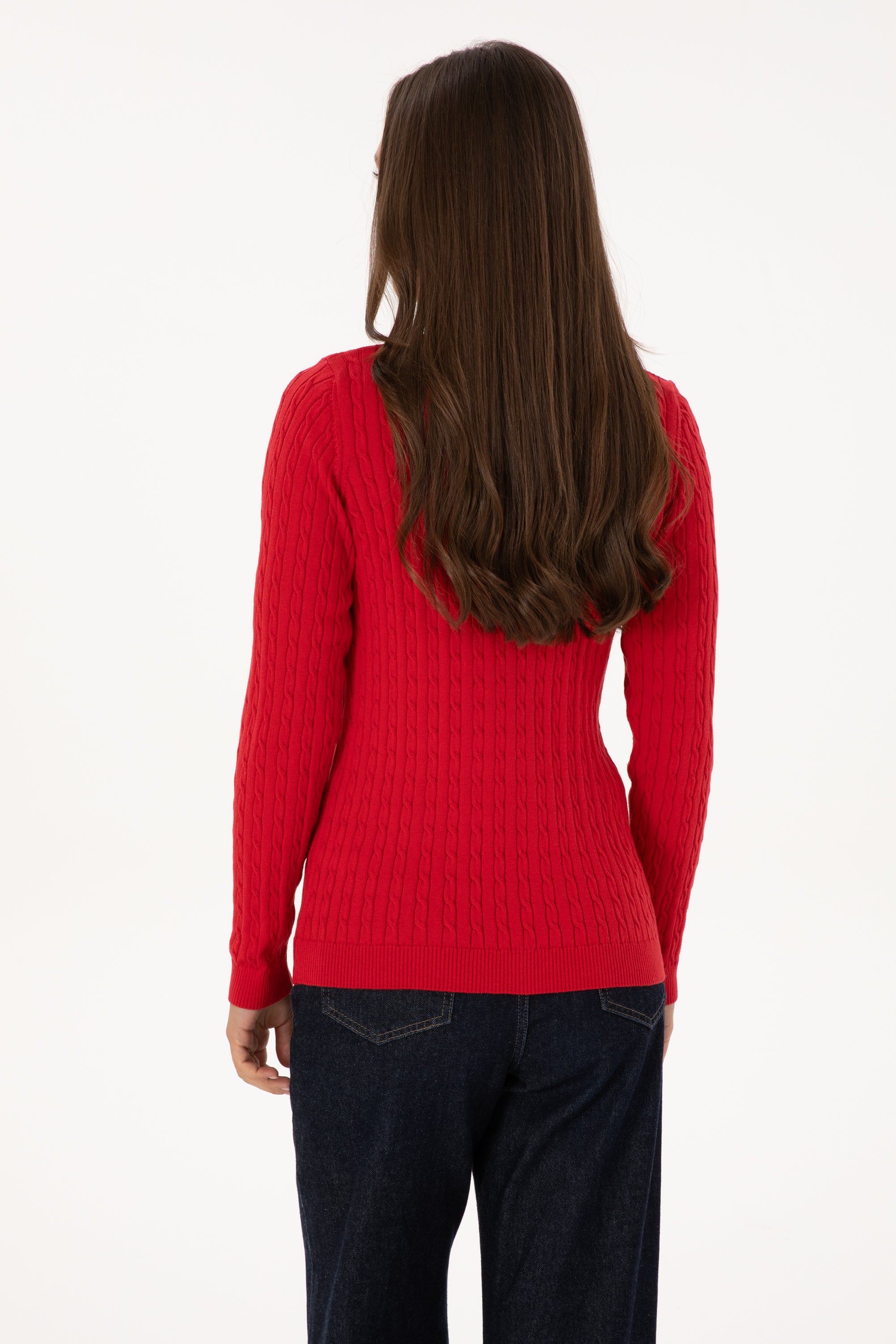 Triko klasike me logo të qëndisur