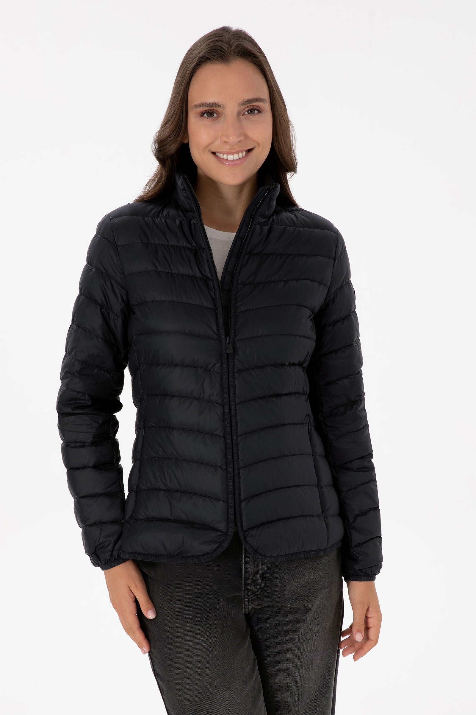 Xhup i lehtë me prerje klasike