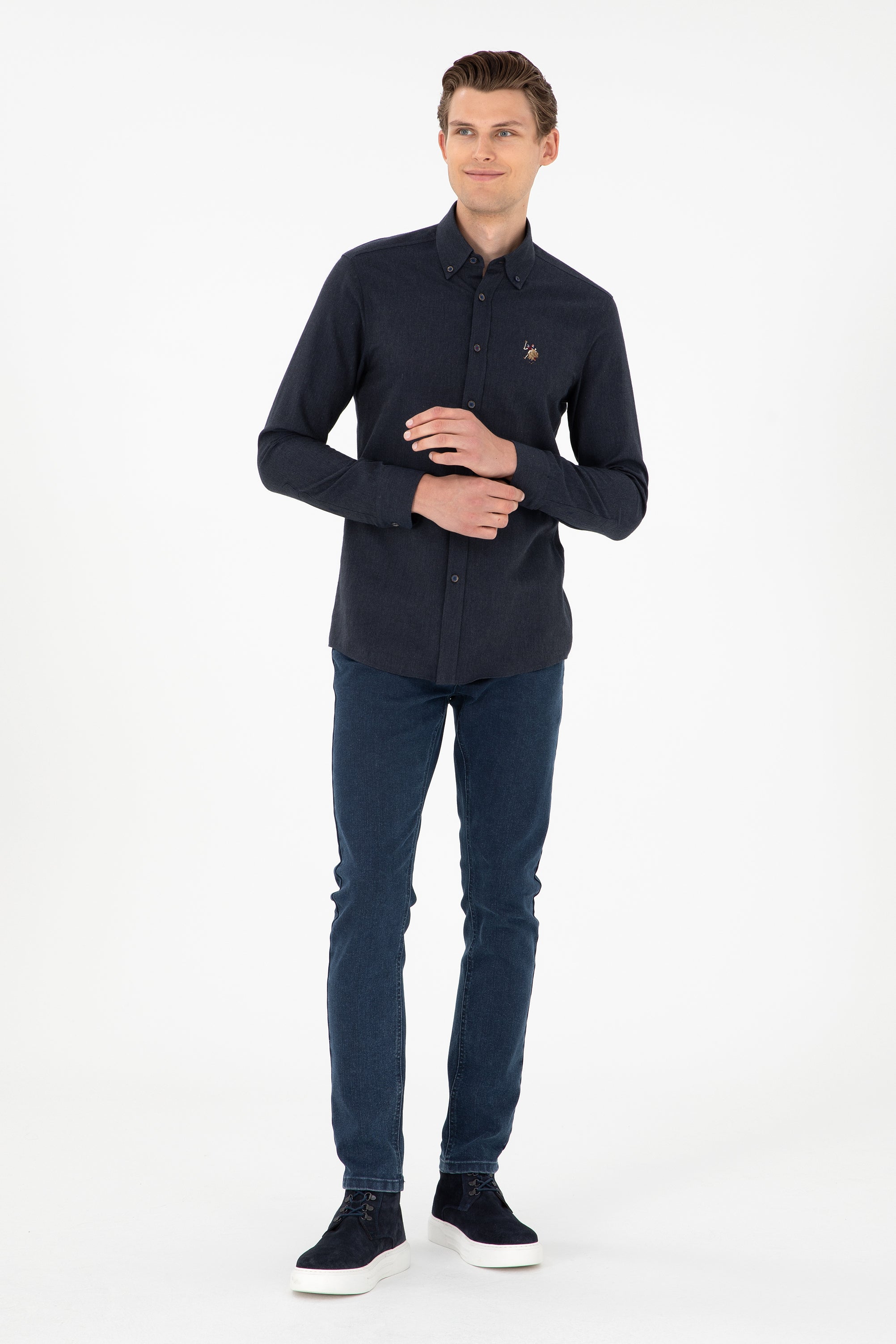 Kemishë klasike me logo klasike