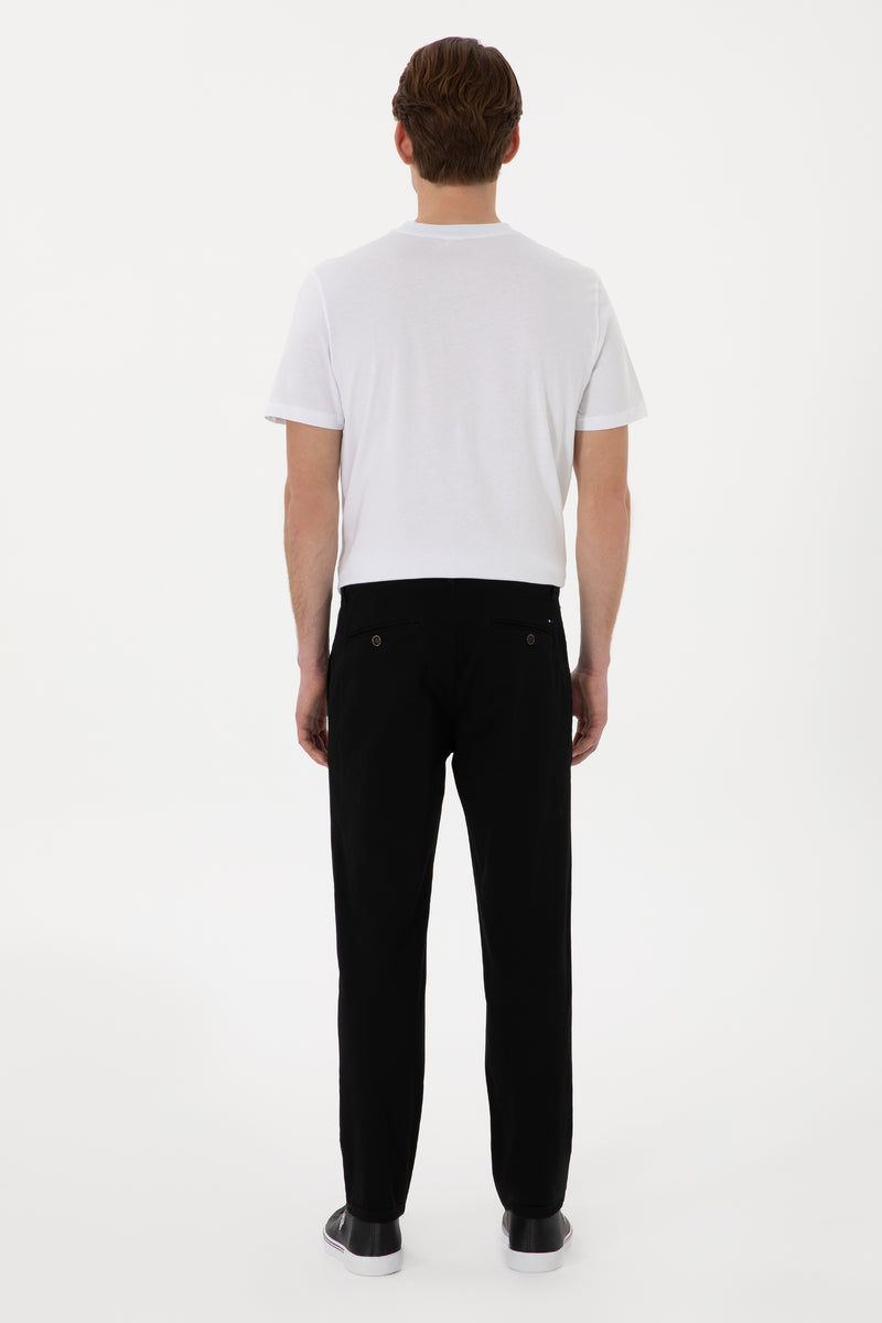 Pantallona chino klasike me prerje të ngushtë