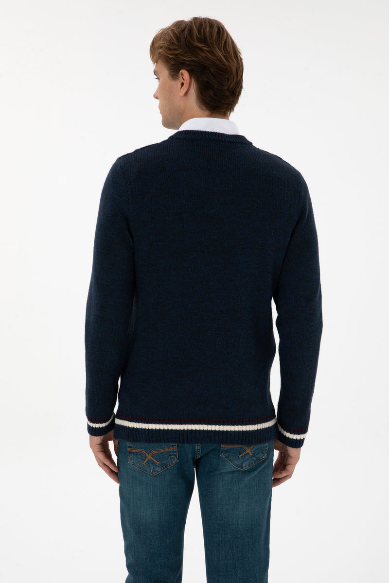 Pulovër me thurje gërshete