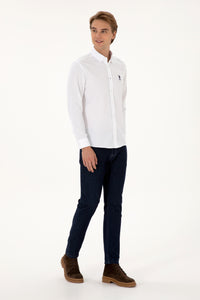 Këmishë klasike bazike