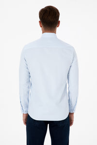 Këmishë klasike bazike