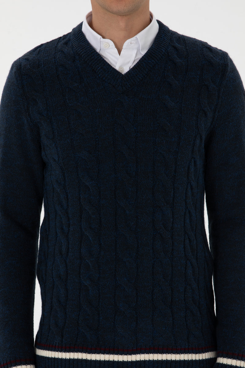 Pulovër me thurje gërshete