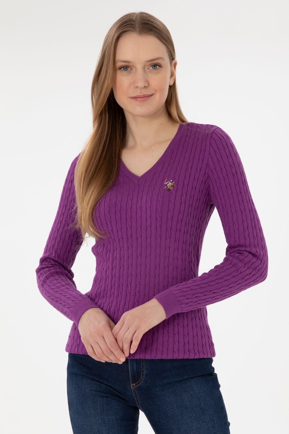 Triko klasike me logo të qëndisur