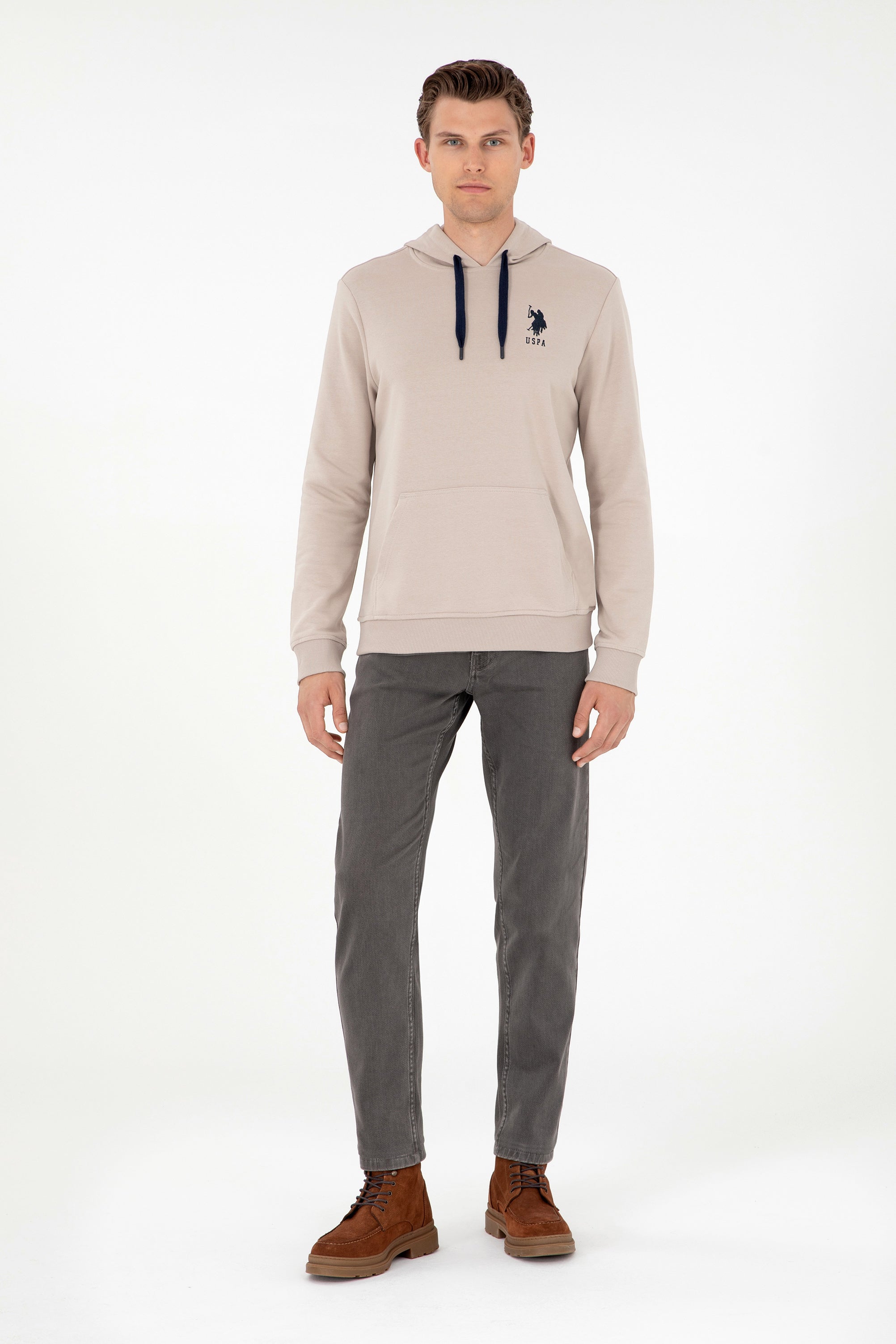 Hoodie me logo të qëndisur