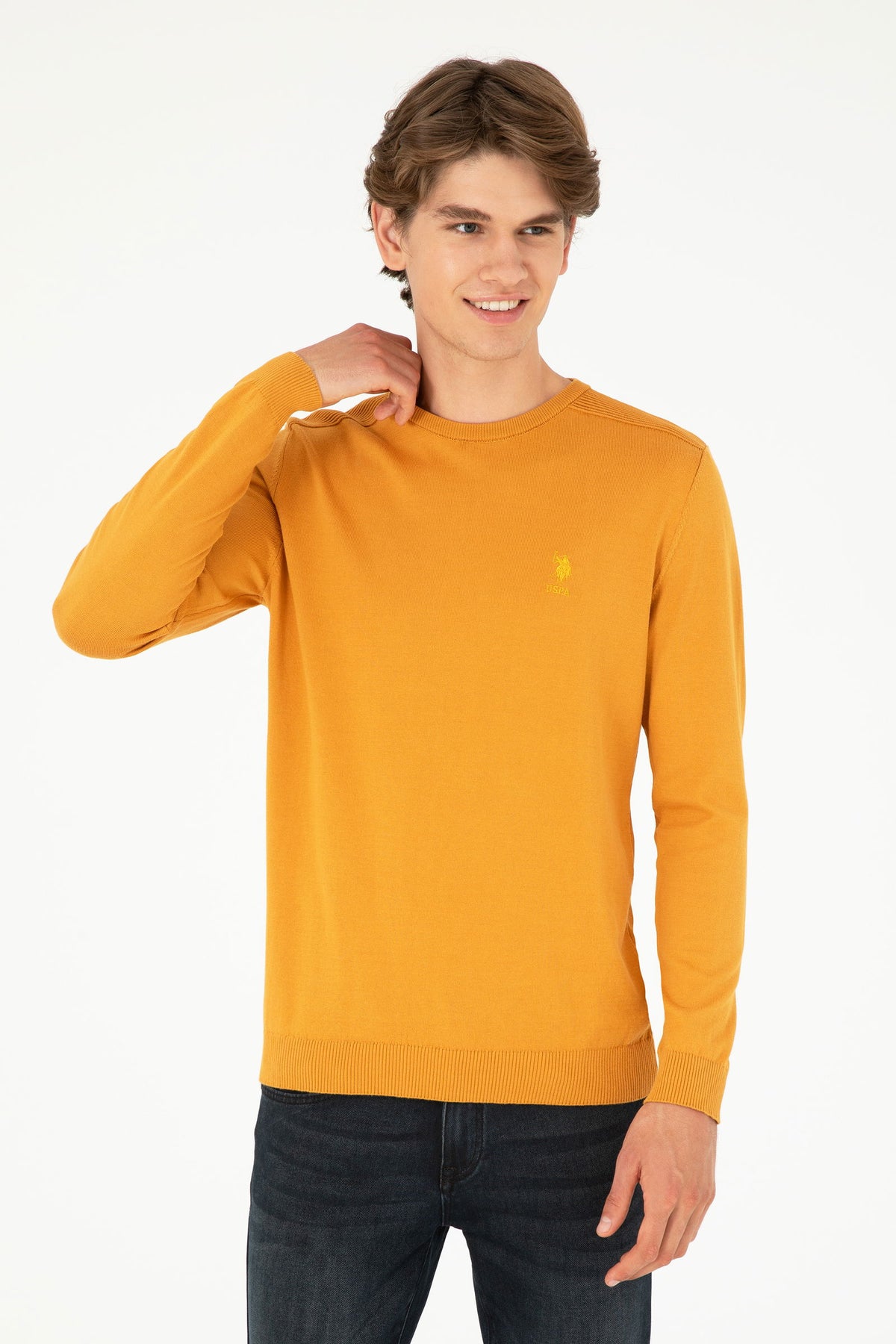 Pulovër bazike me jakë rrumbullake