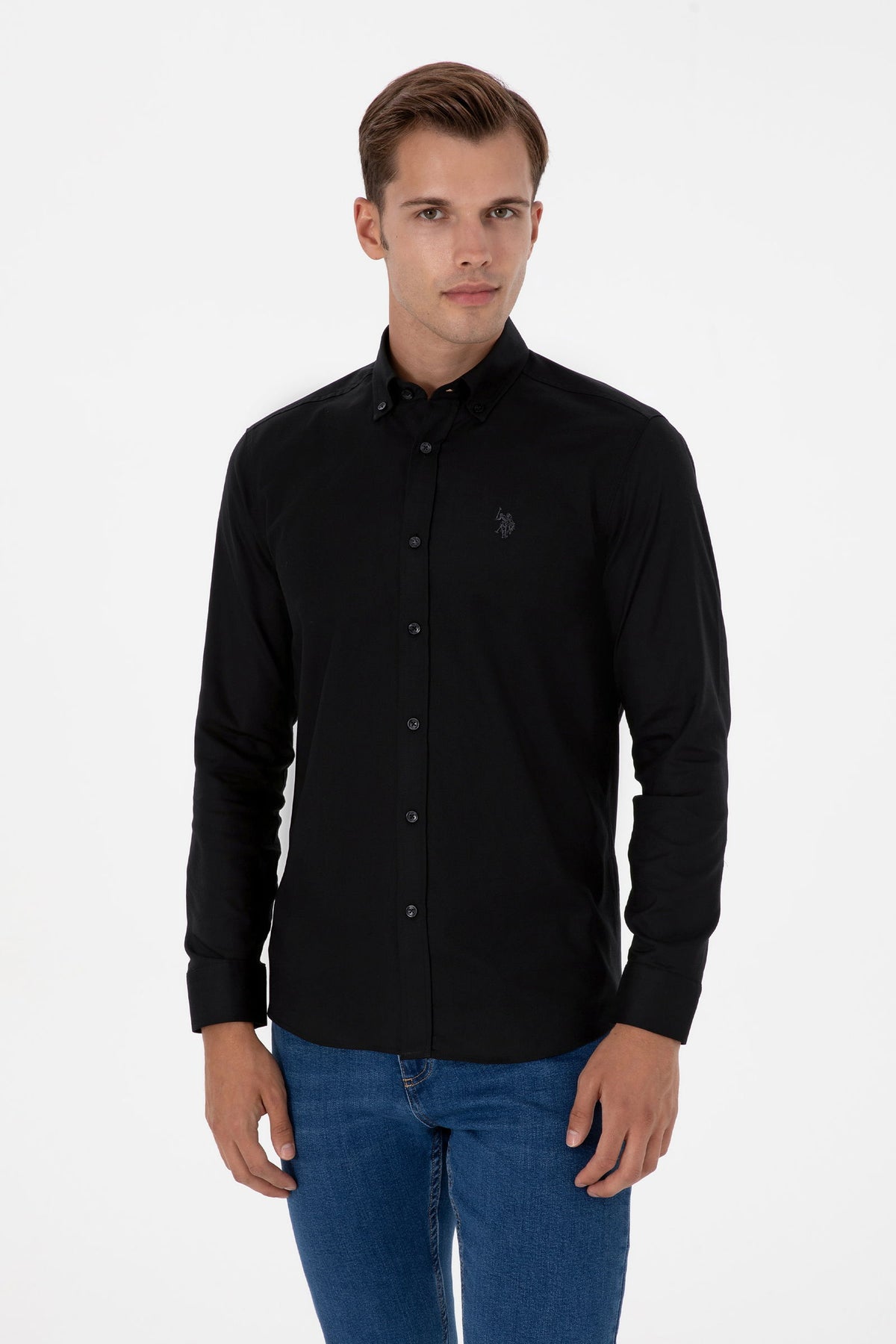 Këmishë klasike bazike