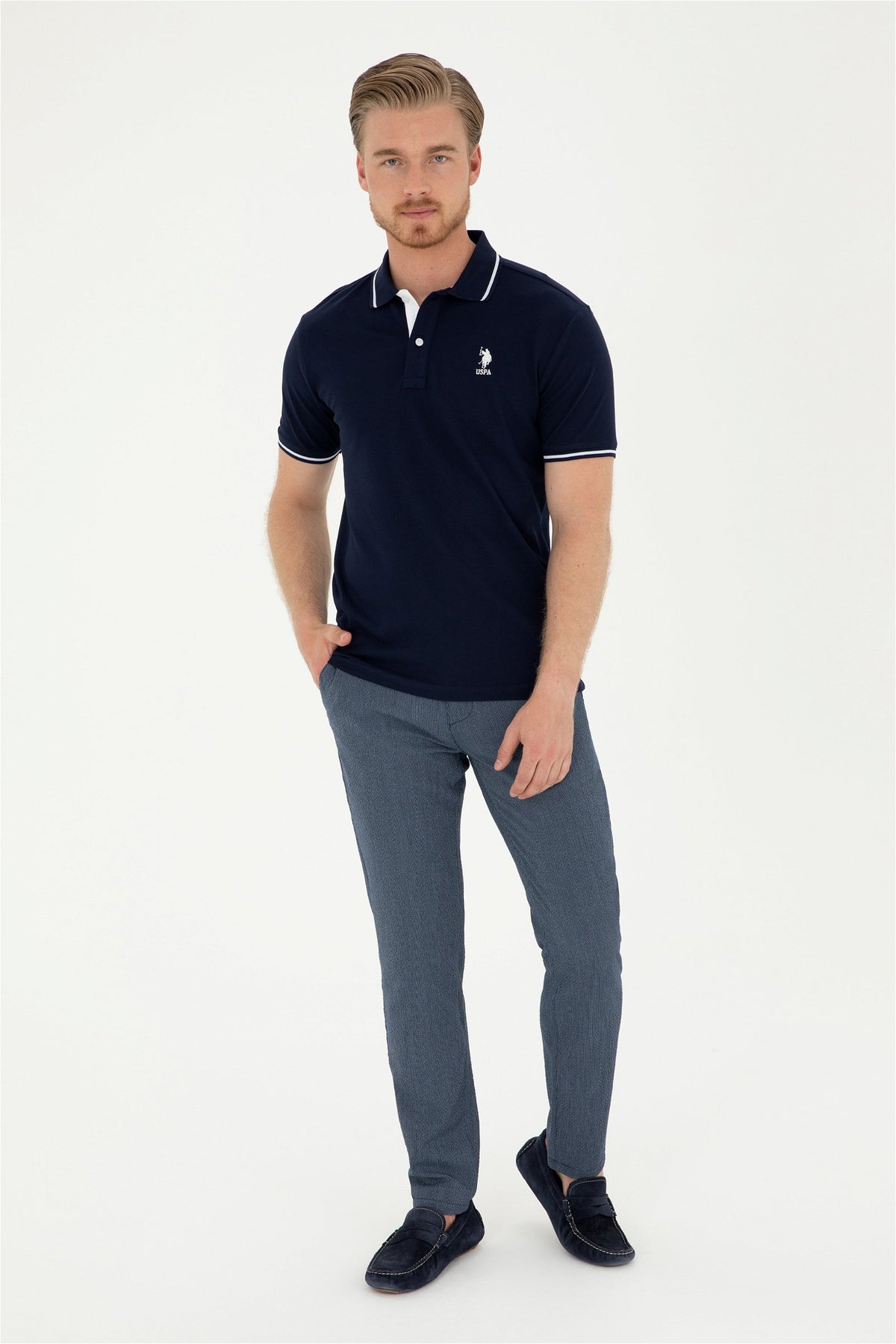 Chino pants with elastic waist