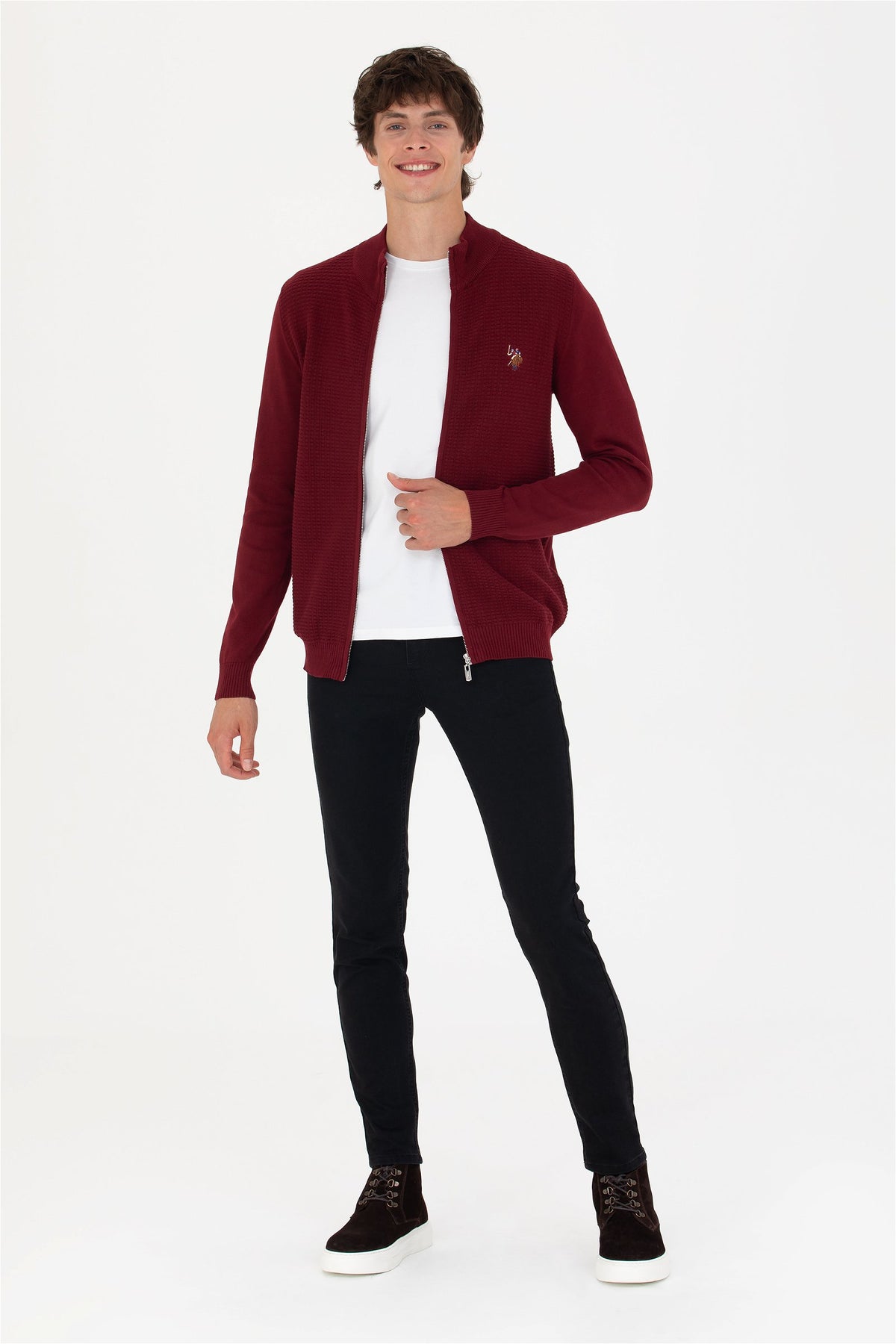 Xhinse klasike të ngushta