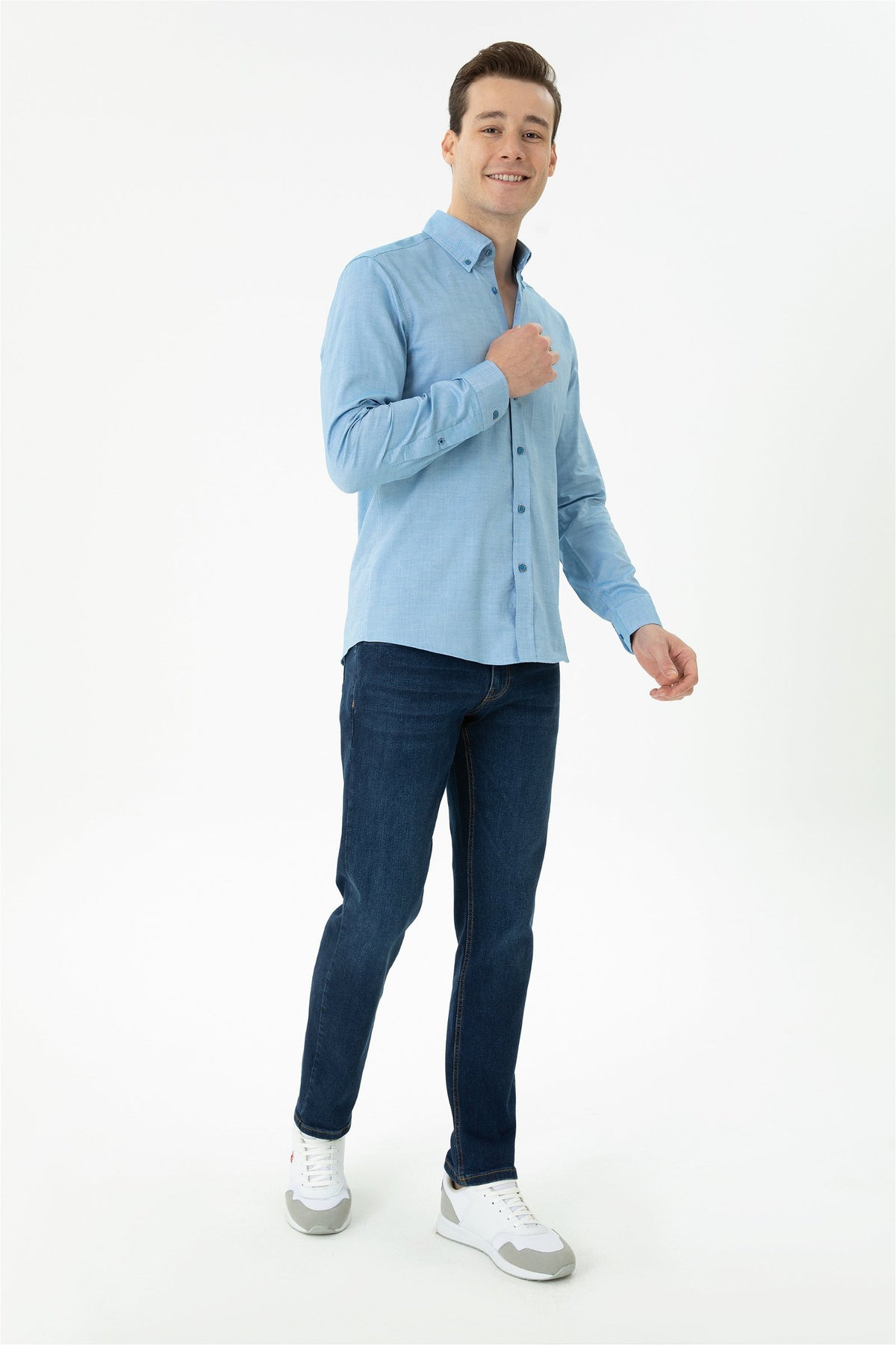Classic straight-cut jeans