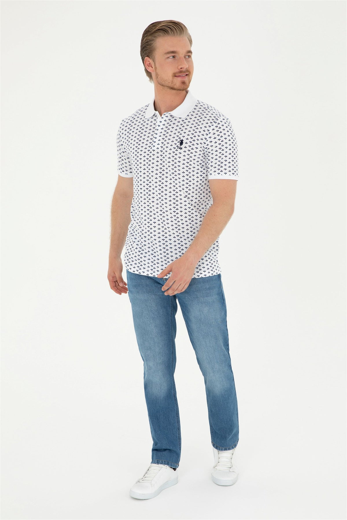 Xhinse me prerje të drejtë me logo të qëndisur