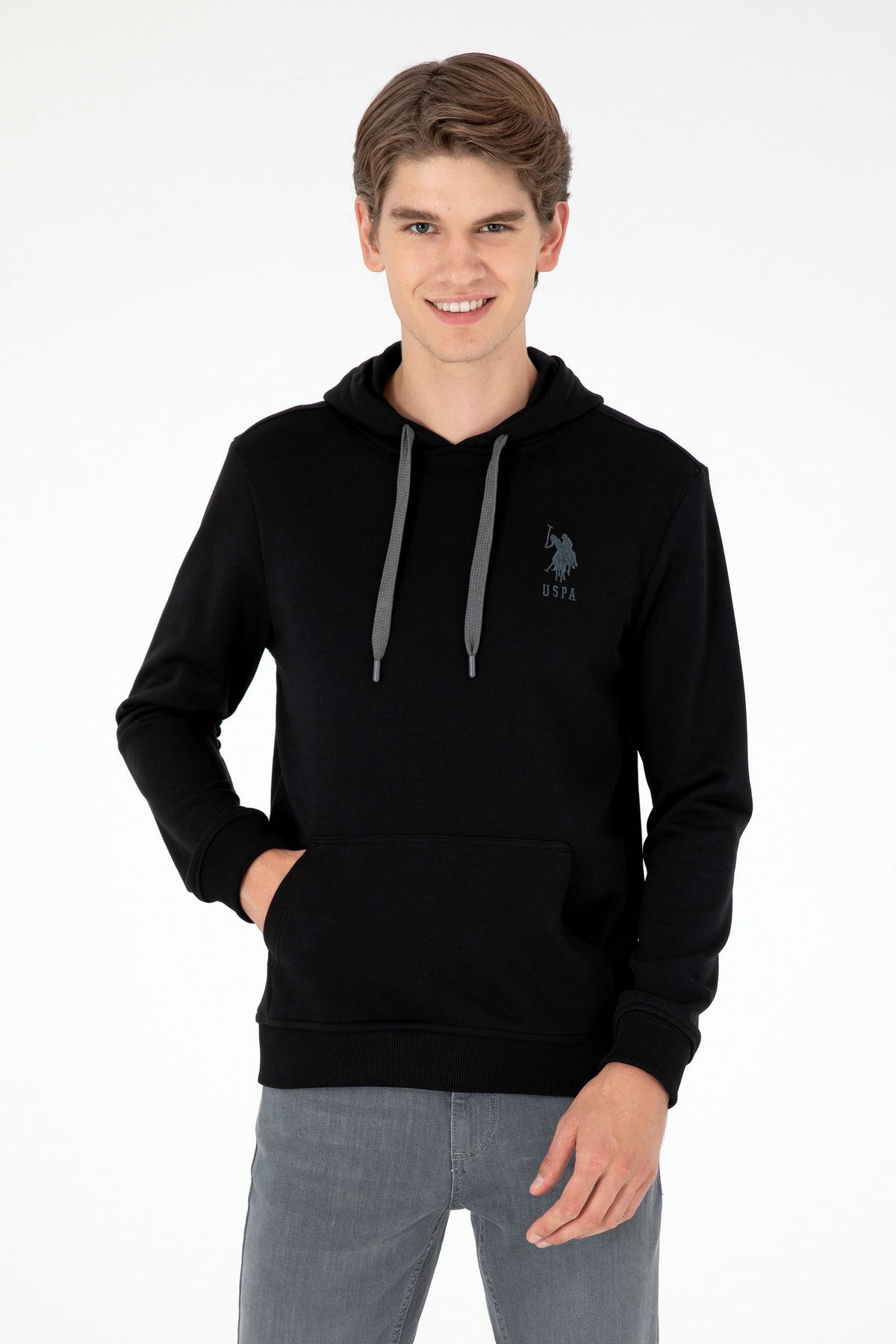 Hoodie me logo të qëndisur