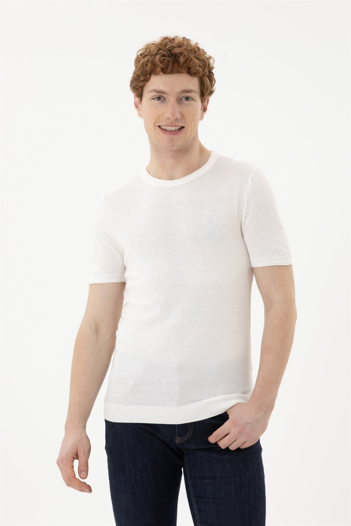 Slim fit basic sweater