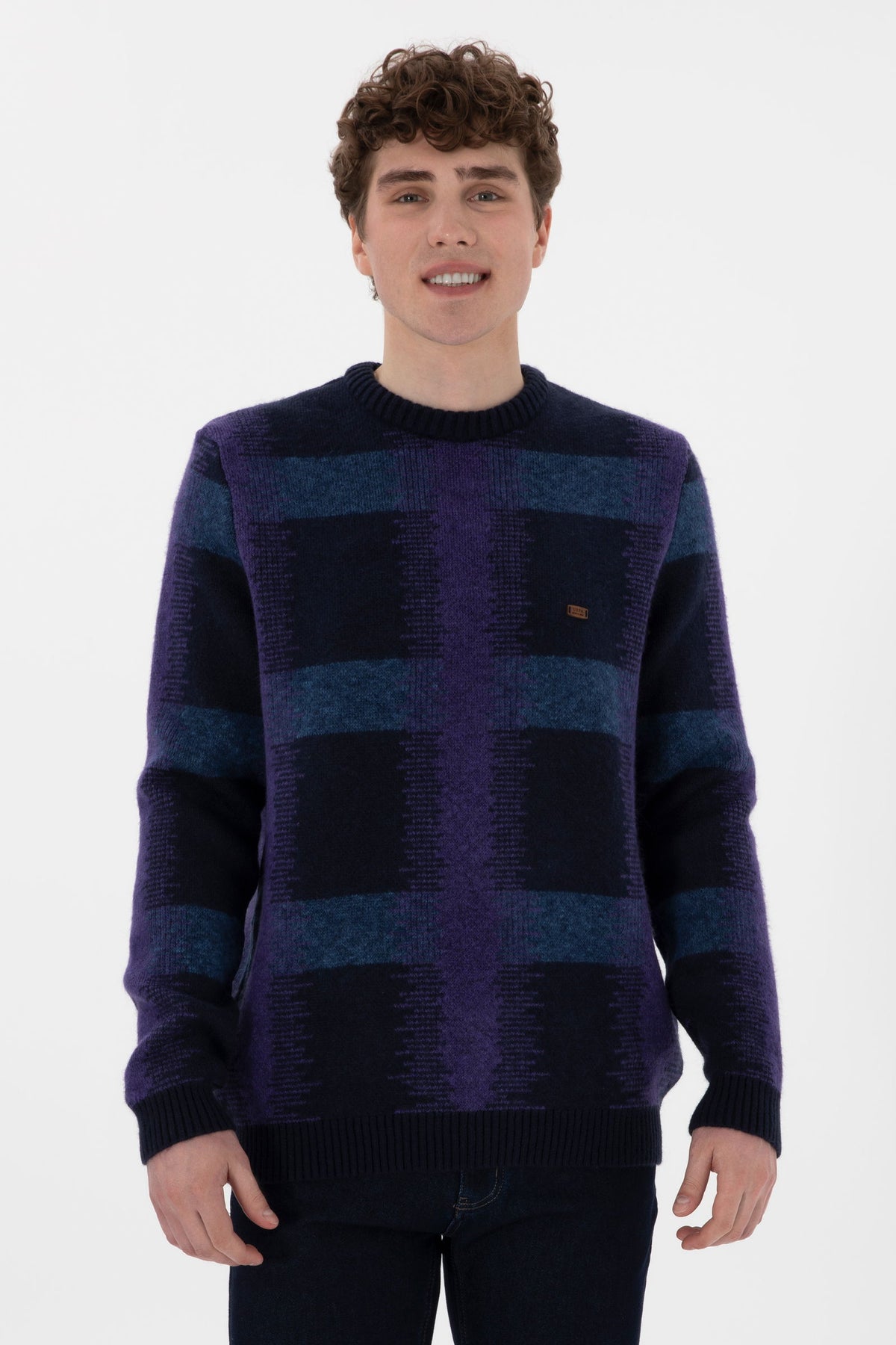 Triko me dizajn katror grafik