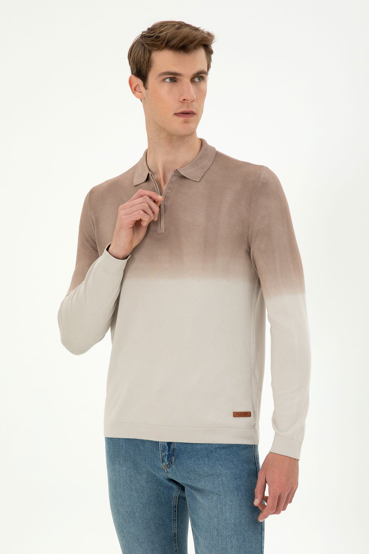 Pulovër me jakë polo dhe efekt gradient