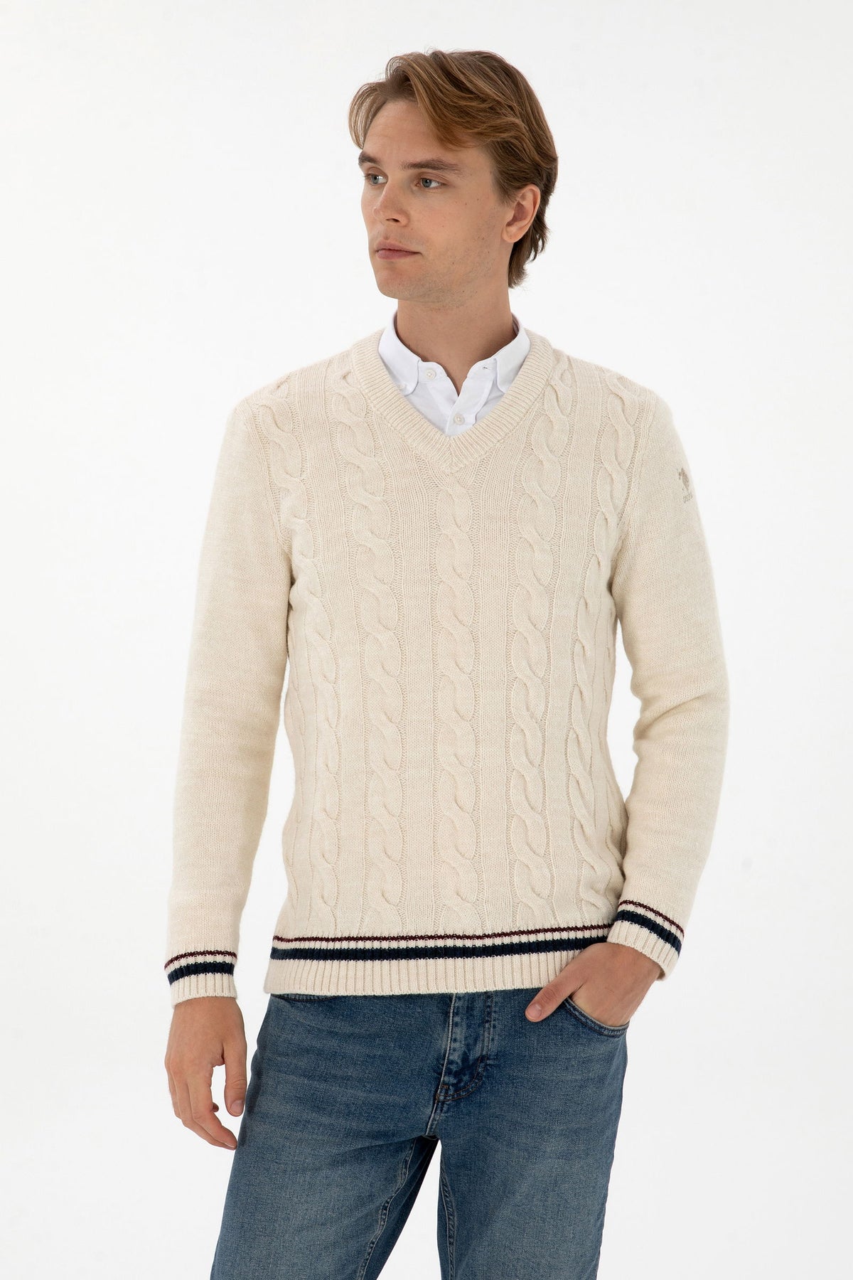 Pulovër me thurje gërshete