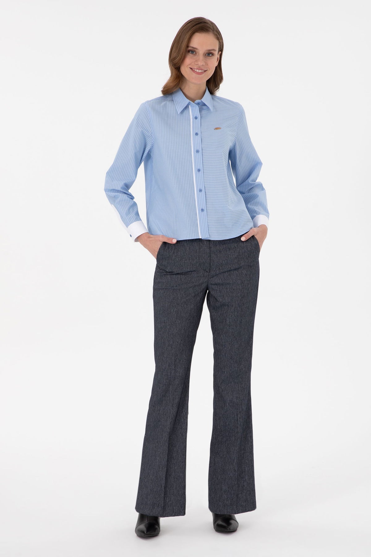 Pantallona klasike me prerje të gjerë