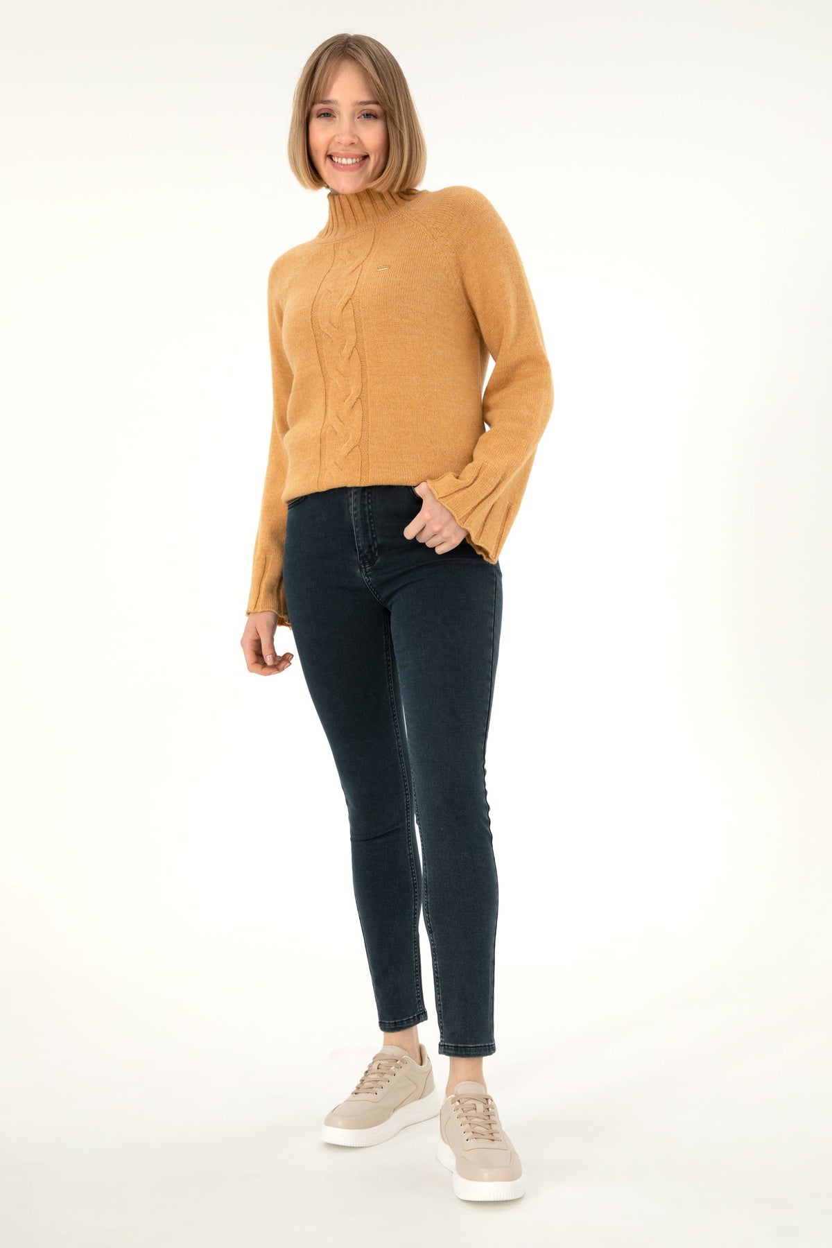 Xhinse të ngushta stil retro