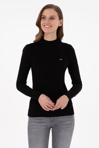 Triko gjysmëgolf me vija elegante