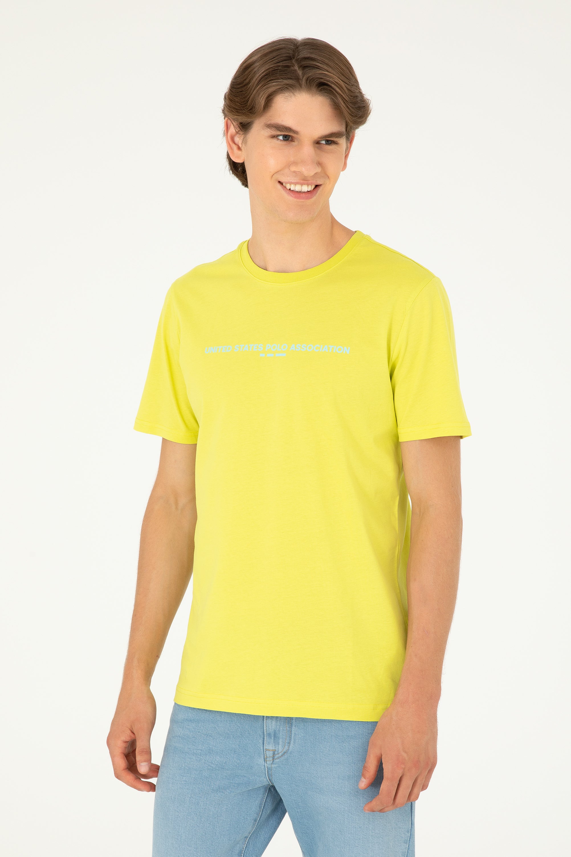 T-shirt me mbishkrim nga pas