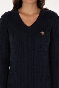 Triko klasike me logo të qëndisur