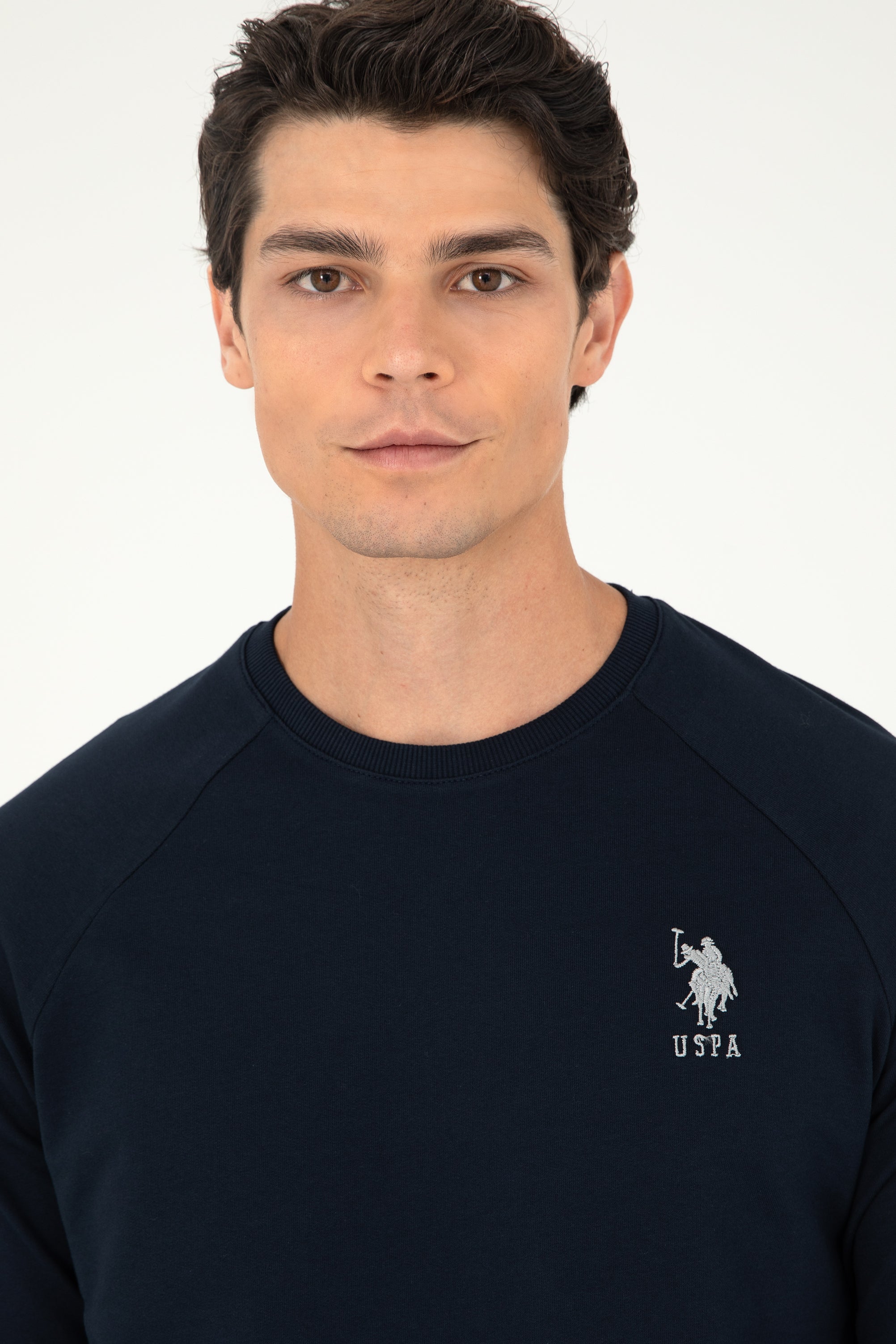 Bluzë me jakë rrumbullake dhe dizajn elastik