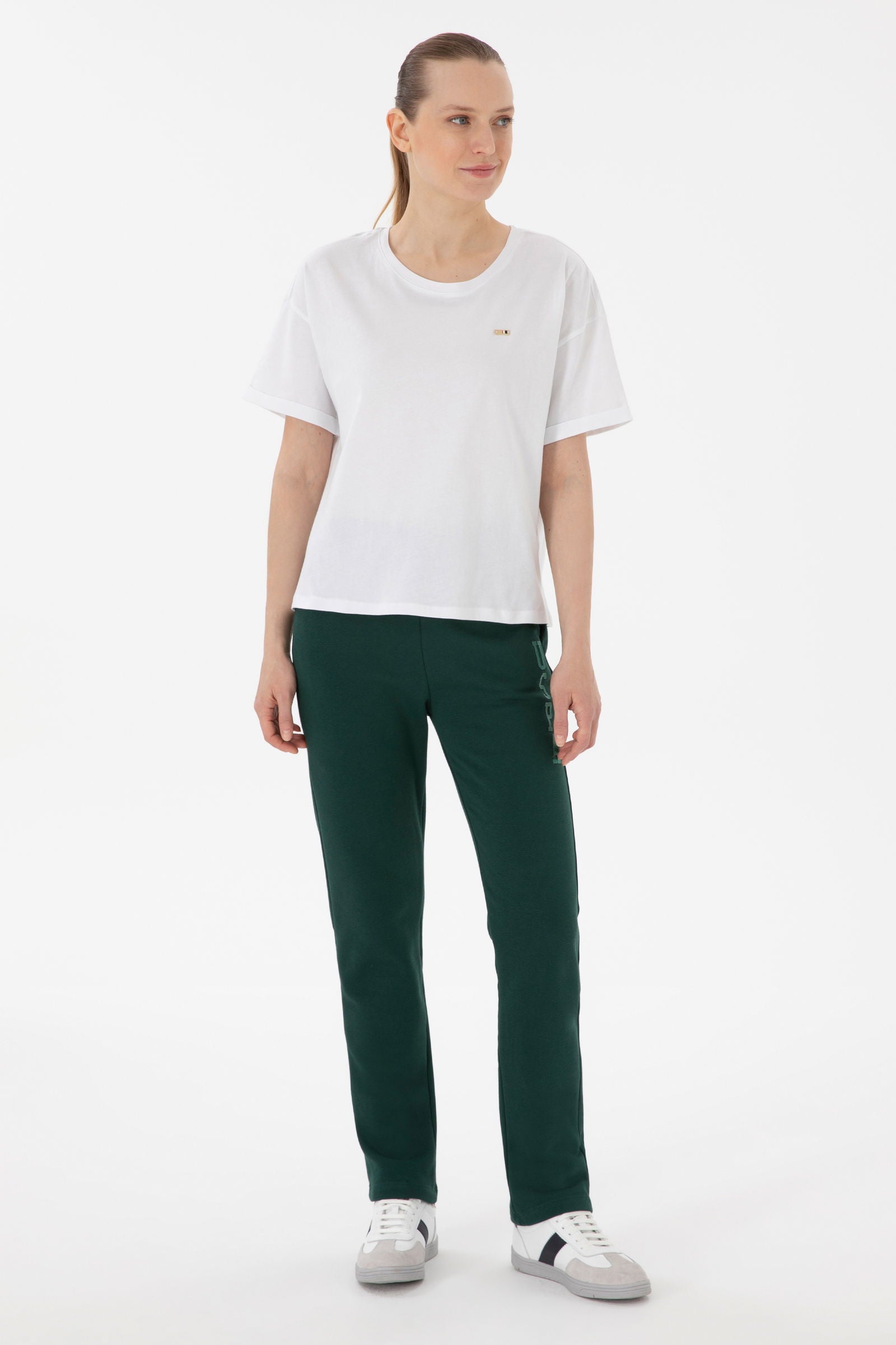 Tuta sportive me logo me shkëlqim