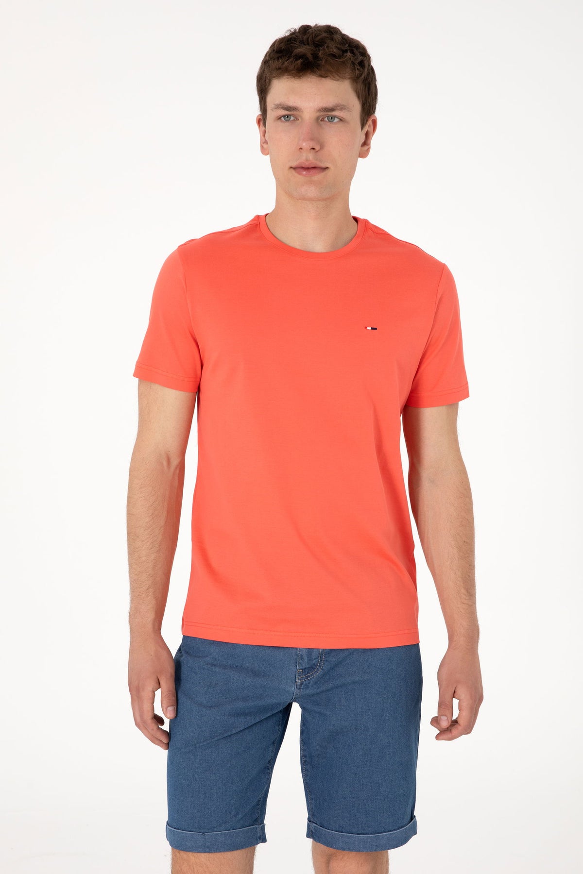 T-shirt bazik me logo minimaliste