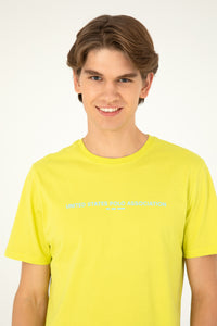 T-shirt me mbishkrim nga pas