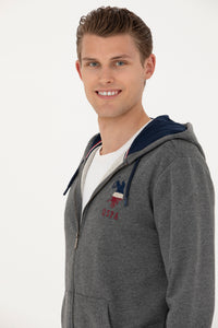 Hoodie me kapuç dhe zinxhir