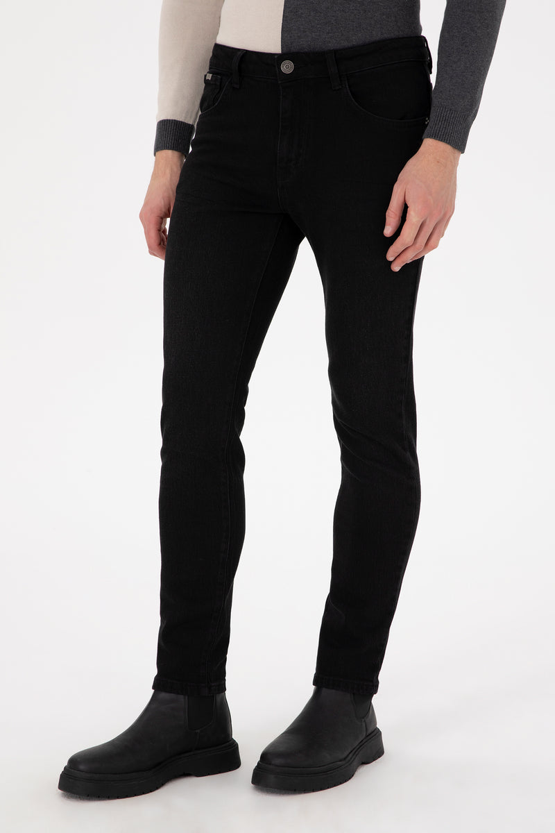 Xhinse të ngushta me logo metalike minimaliste