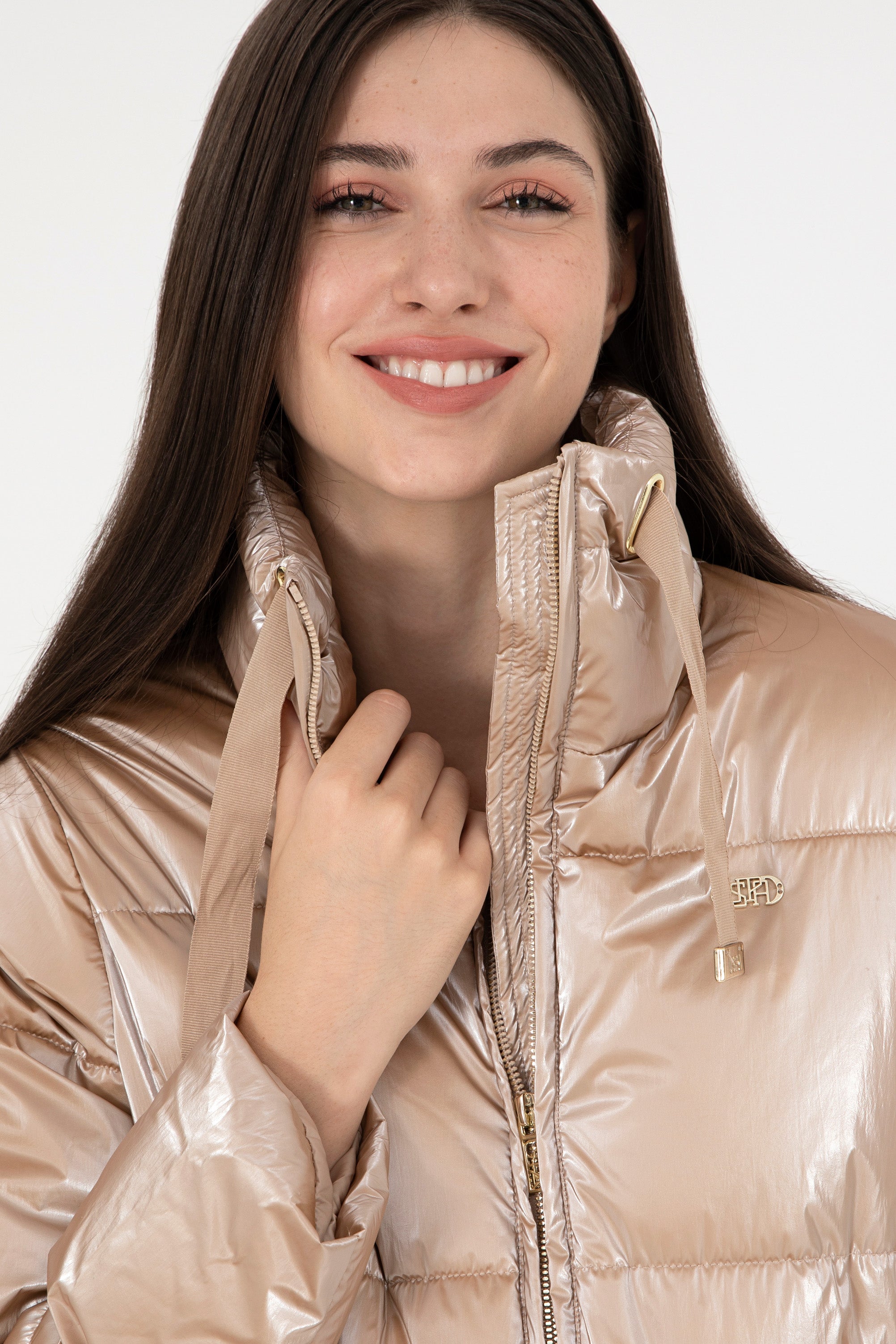 Xhup me shkëlqim metalik