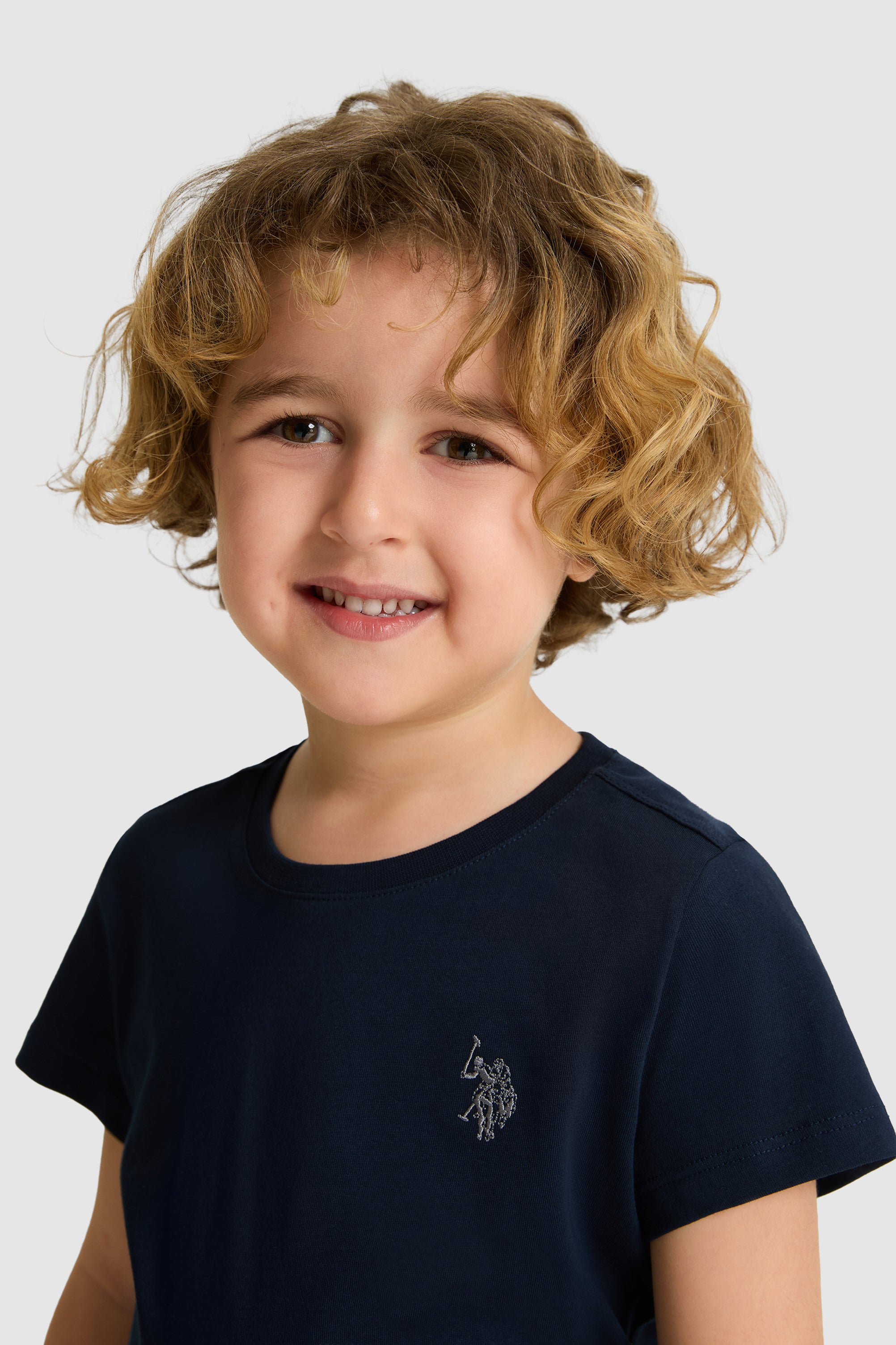 T-shirt bazik për djem