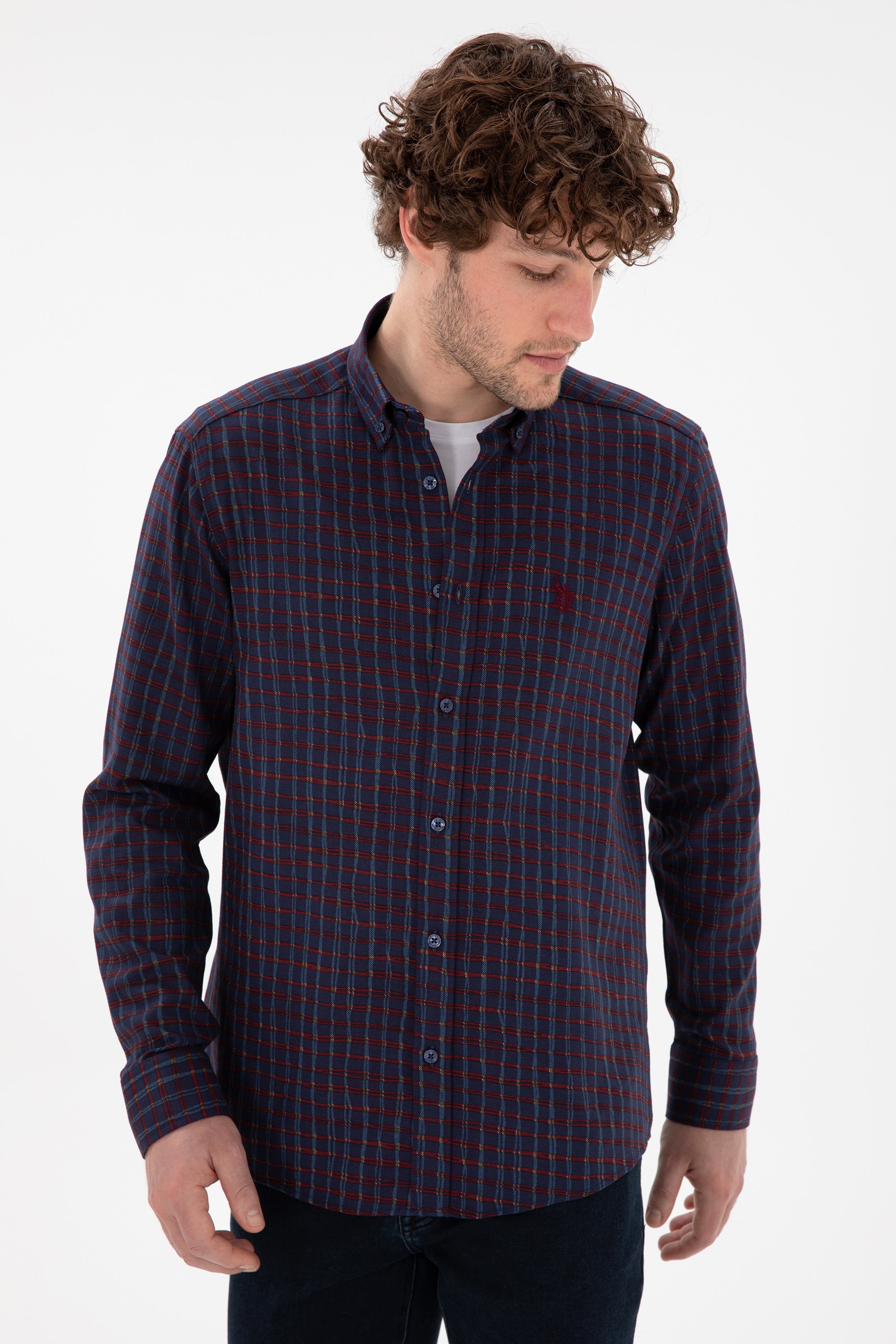 Këmishe klasike me motive katrore