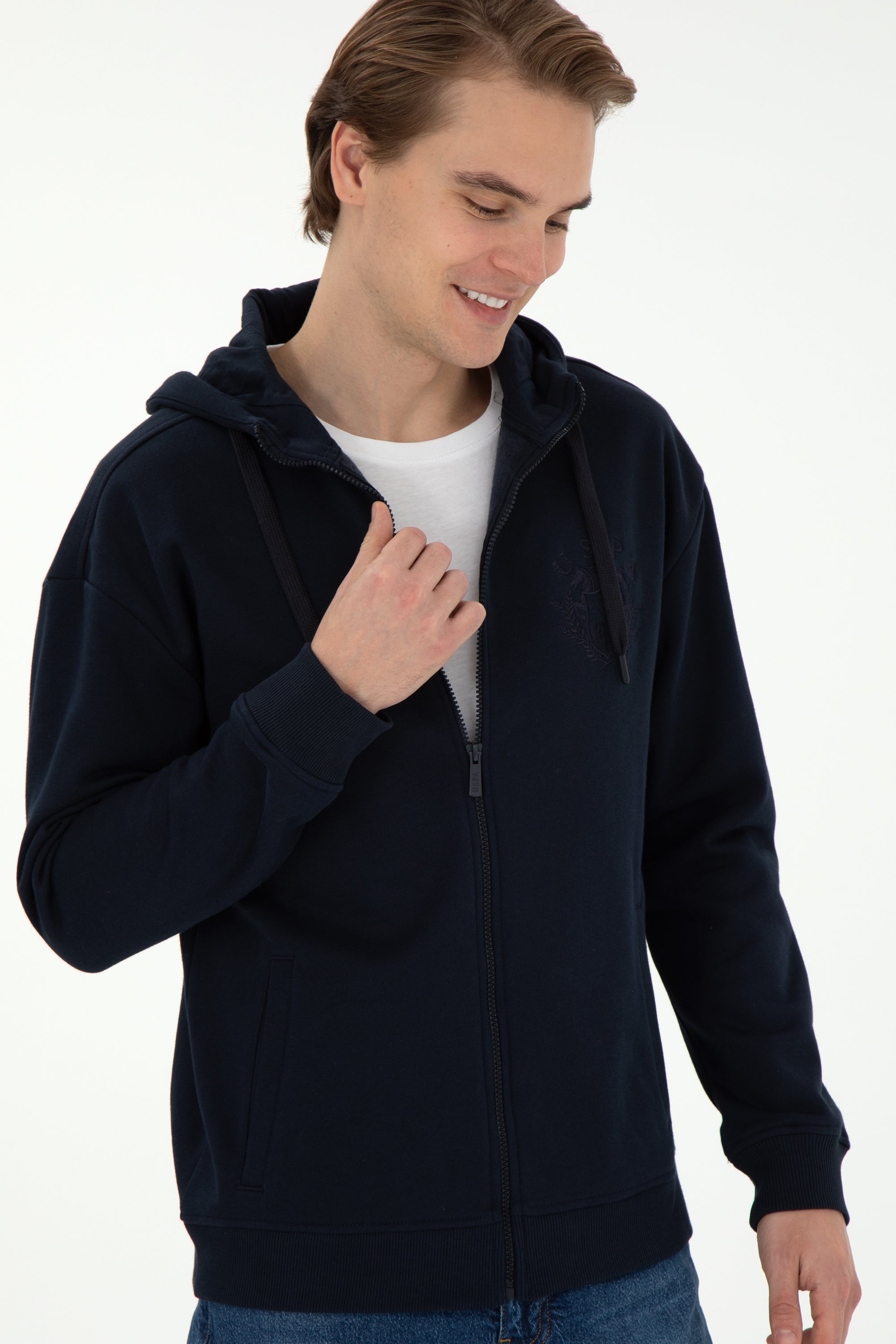 Hoodie me zinxhir dhe logo të qëndisur