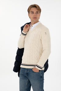 Pulovër me thurje gërshete