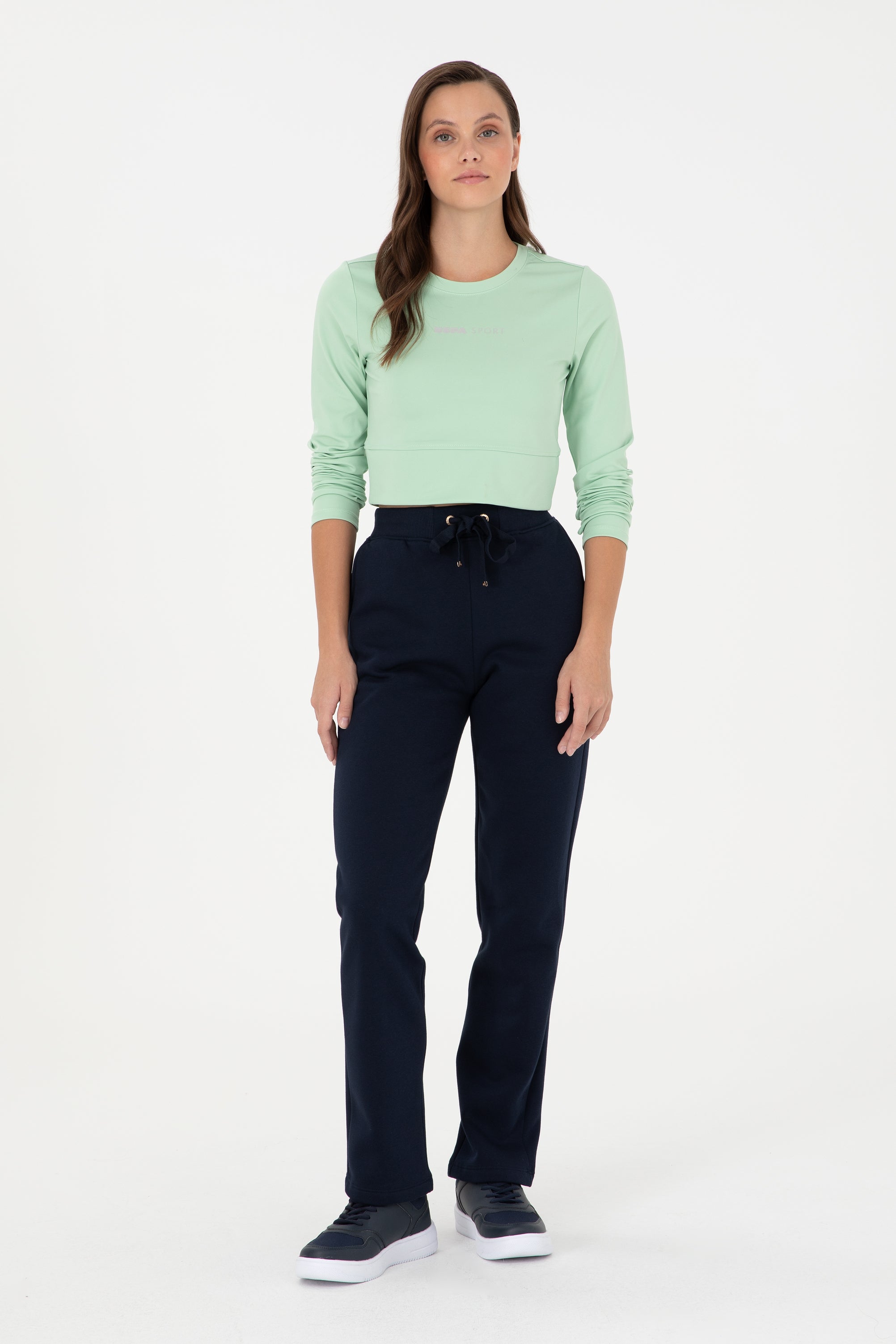 Tuta sportive me logo me shkëlqim