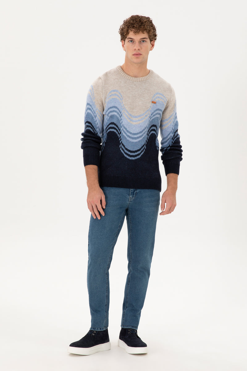 Triko me dizajn dallgësh