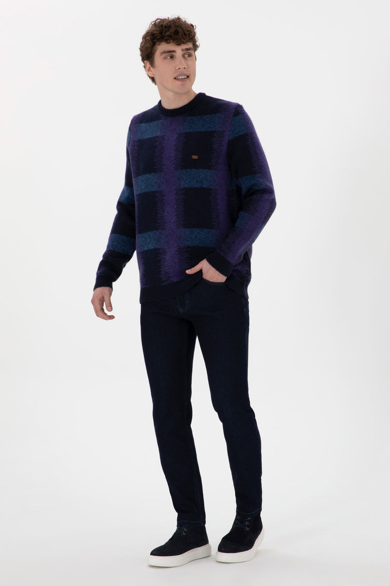 Triko me dizajn katror grafik