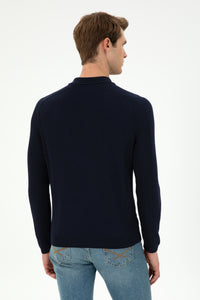 Pulovër klasike me jakë polo dhe zinxhir