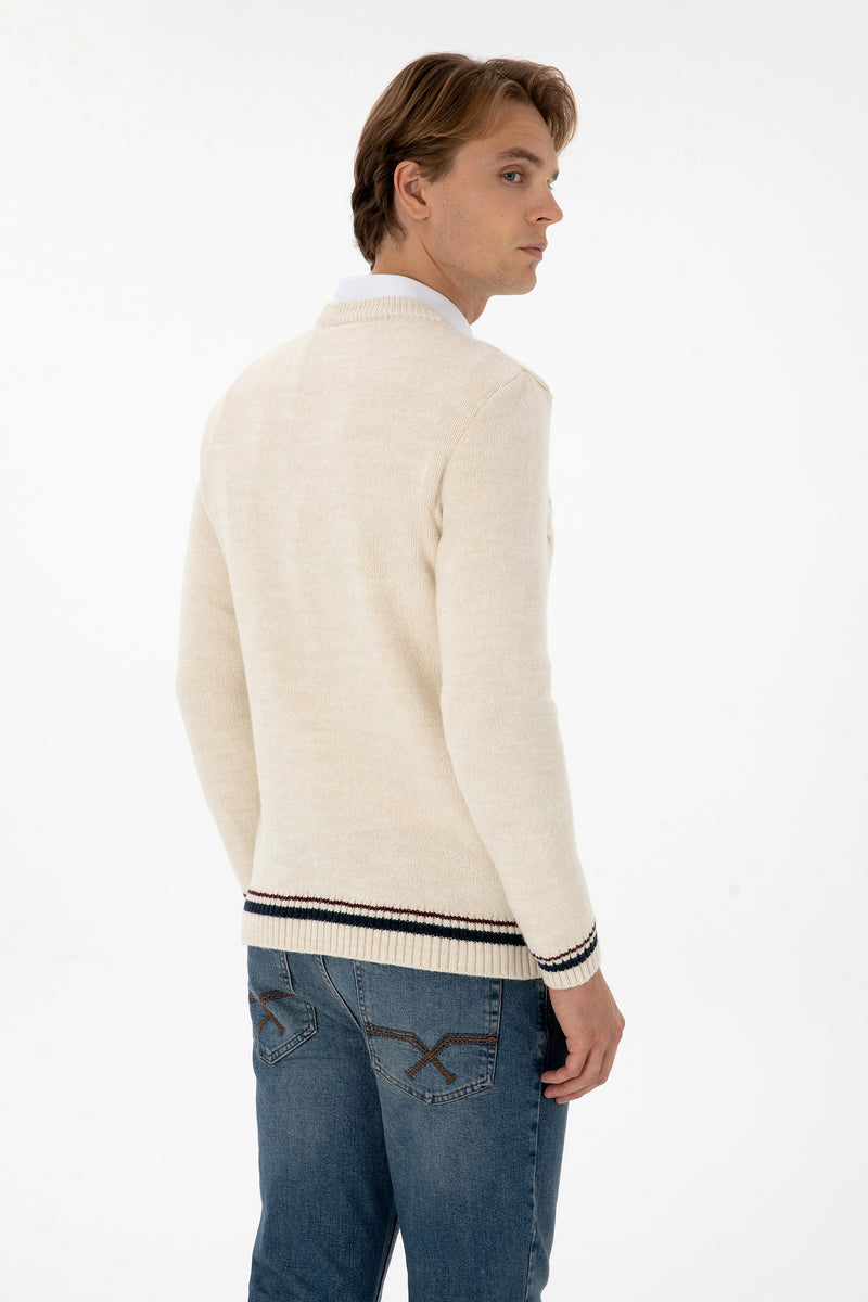 Pulovër me thurje gërshete