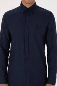 Këmishë klasike bazike