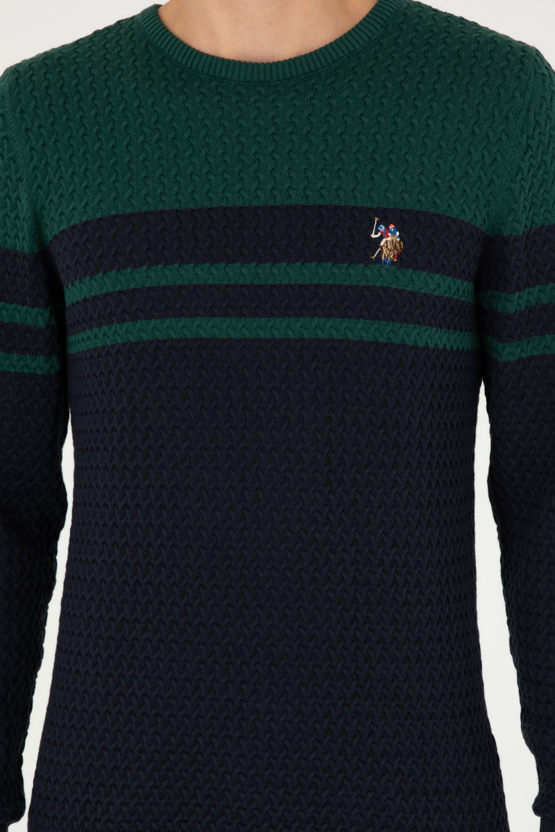 Pulovër me thurje të trashë