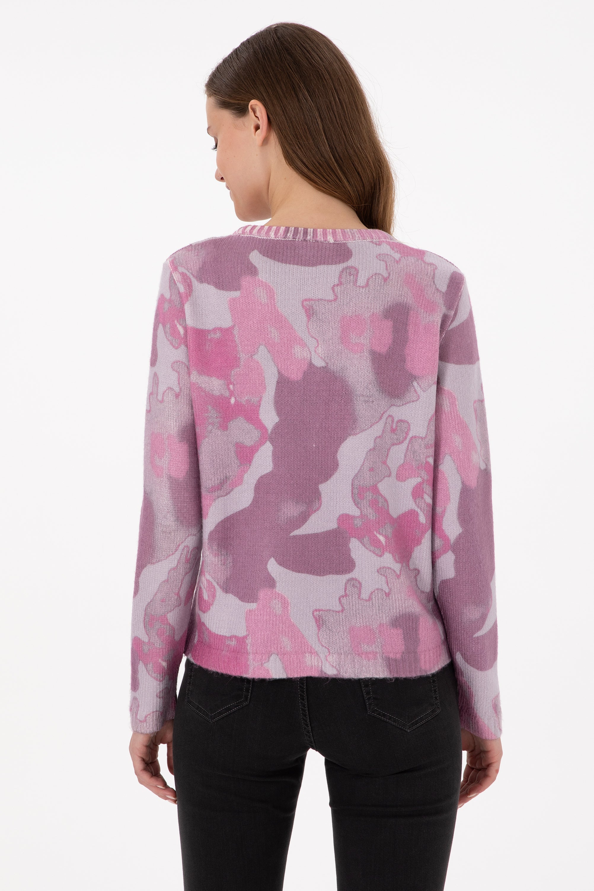 Triko me motive camouflage