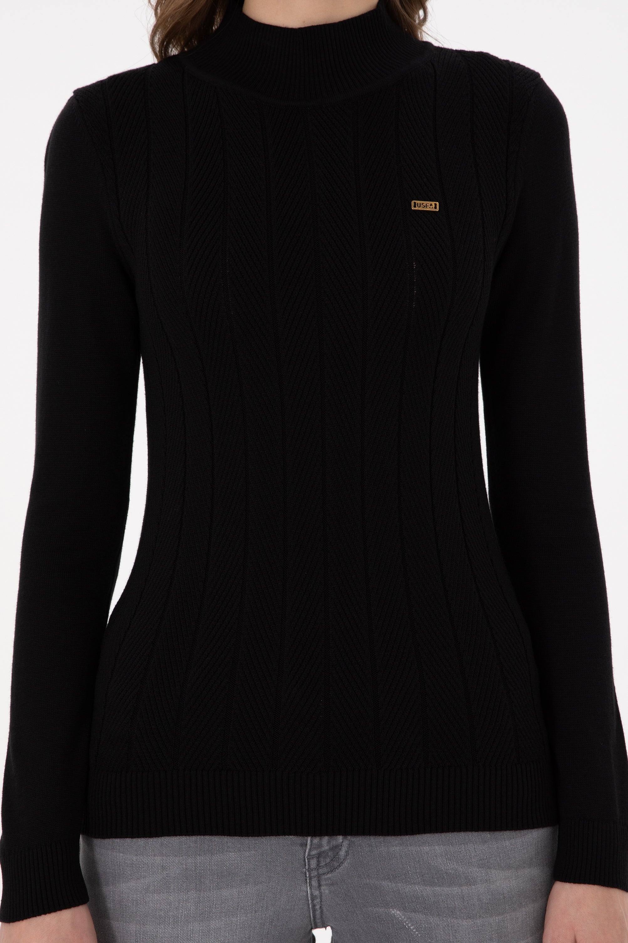 Triko gjysmëgolf me vija elegante