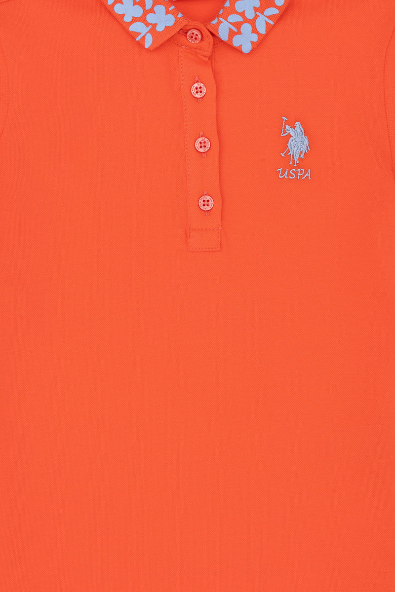 Polo me print lulesh tek jaka dhe mëngët për vajza