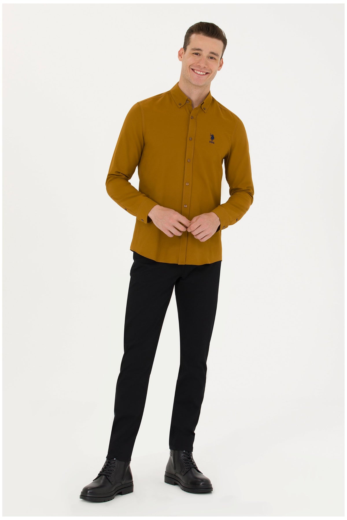 Pantallona chino klasike me logo të qëndisur