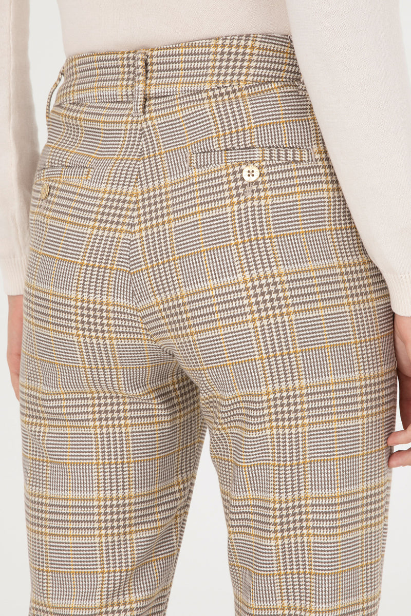 Pantallona klasike me kuadrate